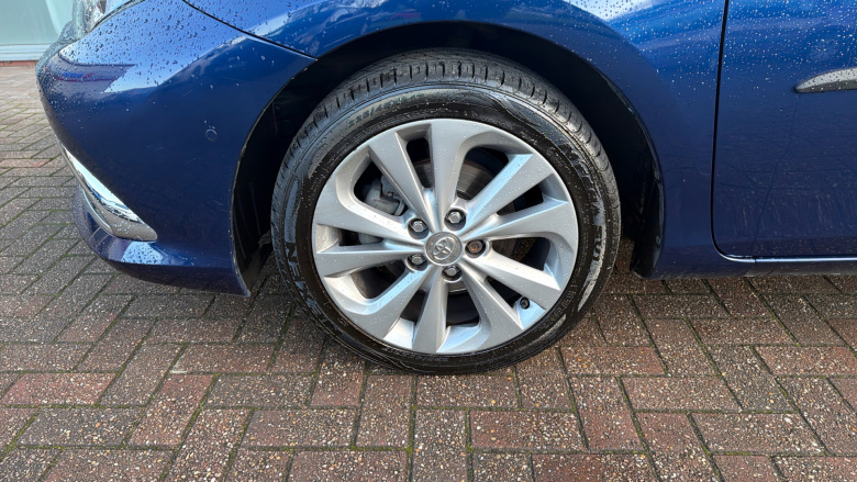 Toyota Auris 1.2T Excel 5dr [Leather] Petrol Hatchback